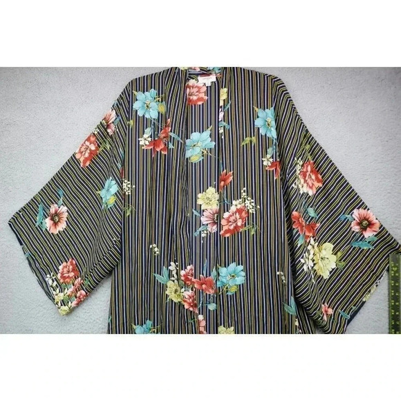 Umgee Kimono Open Front Duster-Floral-Size M/L-Sheer - Picture 2 of 7